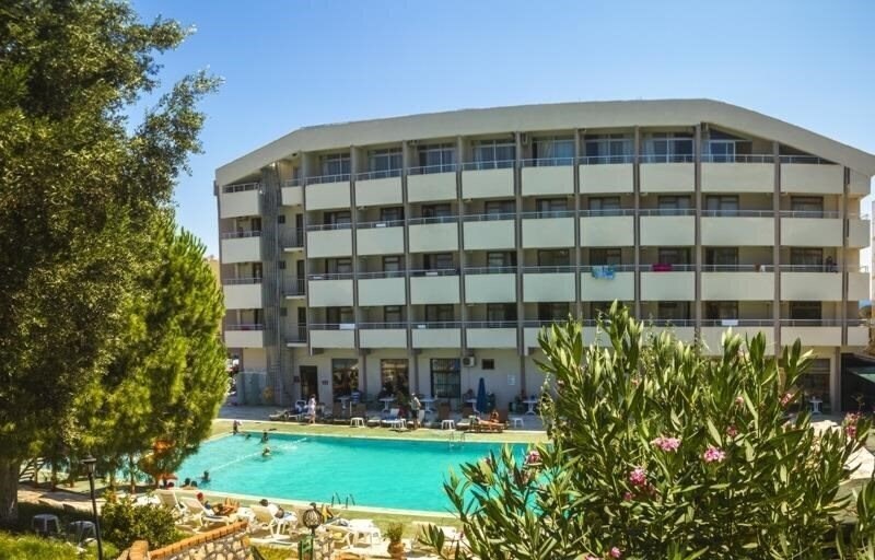 First Class Hotel 3* қонақ үйі